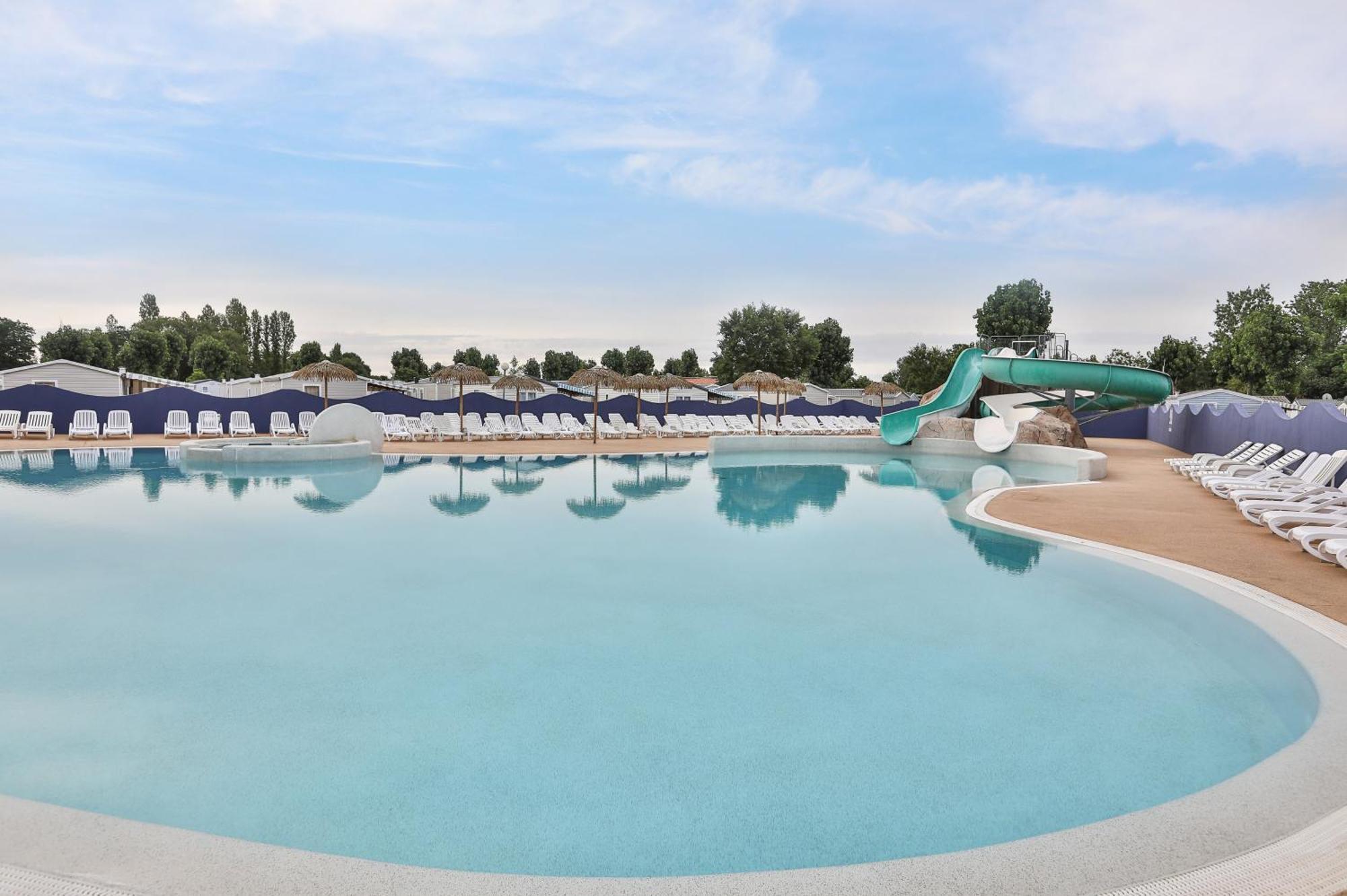 Camping Maeva Club L'Atlantique Hotell Angles  Eksteriør bilde